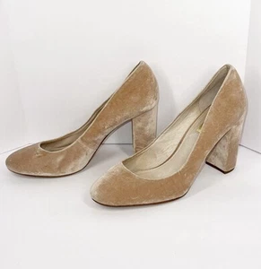 Louise et Cie Jianna Pump Beige Stacked Block Heel Velvet Suede Classic Nude 8.5 - Picture 1 of 16