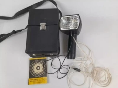 LUCH M1 Vintage 1998 Ukraine Electronic Photoflash Lamp in Case WORKING - Image 1 of 4