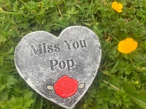 POP, Dad Daddy STONE, HEART,MEMORIAL ,PLAQUE, CONCRETE, ORNAMENT, GRAVE - Picture 1 of 1