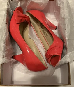 Ellen Tracy Hally Shoes Size 6 1/2 Open Toe With Bow Design Mid Heel Pumps  NWB - Picture 1 of 4