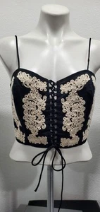 BOHO H&M Women’s NWT Black & White Embroidered Crop Top with Lace Up Detail Sz M - Picture 1 of 7