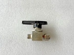 “D‑PRO V82B‑D‑8M‑Stainless Steel 2‑Way Ball Valve, 8 mm DK‑LOK, 3000 PSI, SS316 - Picture 1 of 7