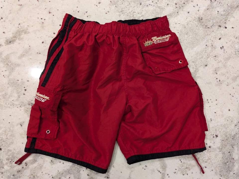De colección Y2K Budweiser Racing Hombres L Rojo Bañador Malla Nascar Patinador Grunge Cerveza Foto 1 de 4