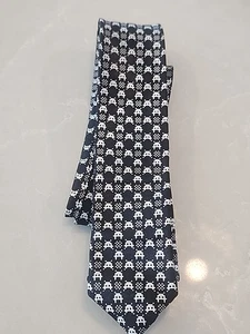 Space Invaders Videospiel Atari BlackTieGeek dünnes Kleid Krawatte - Bild 1 von 3