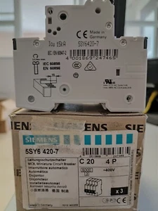 5SY6420-7 INTERRUTTORE DI SEPARAZIONE 4P - Foto 1 di 1