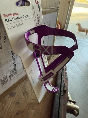 NUEVA Jaula para Botella de Agua de Fibra de Carbono Bontrager RXL Púrpura CALIENTE NUEVA. Foto 1 de 4