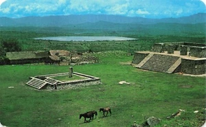 Veduta dalla Zona Archeologica di Xochicalco Morelos Messico PC Pubblicato 1975 - Foto 1 di 2