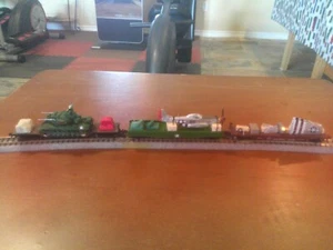 N Scale Military P51 Fighter and Antiaircrat on railcars (3 car set) - Picture 1 of 6