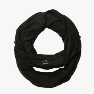 NWT BEYOND YOGA Pocket Infinity Neck Scarf Black - Picture 1 of 4