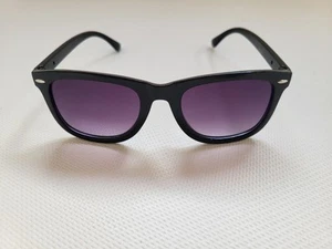 Women's Sunglasses Glossy Black Classic Style Frame Plasitc  - Picture 1 of 17