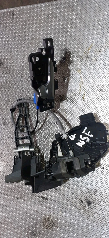 Cerradura puerta pasajero Ford Mondeo MK4 NSF Ford Galaxy Foto 1 de 1