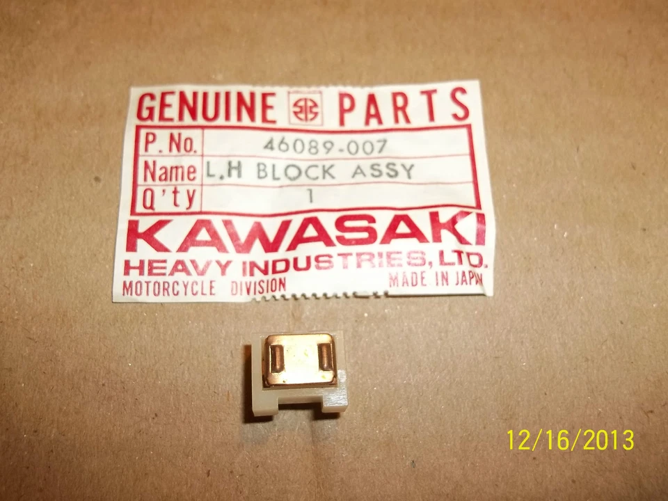 KAWASAKI F6 F7 G4TR G5 H1 H2 KH500 KV100 OEM ЛЕВЫЙ РУЛЬ ПЕРЕКЛЮЧАТЕЛЬ СКОЛЬЗЯЩИЙ БЛОК   - Изображение 1 из 1