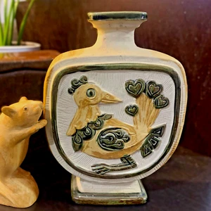 Retro MCM Vintage Japan - Stoneware BOTTLE VASE 20cmH (8") - Glazed Embossed Hen - Picture 1 of 8