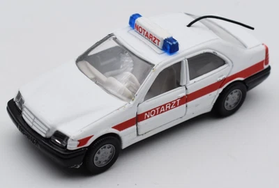 SIKU 1029 Mercedes Benz C220 medico di emergenza auto operativa - Immagine 1 di 4