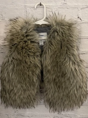 Old Navy - Toddler Girls 4T - Faux Fur Open Front Vest/Shaw - Image 1 of 4