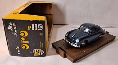 2250. BRUMM R119 PORSCHE 356 Coupè Blu scuro metallizzato / Metallic dark blue - Immagine 1 di 4