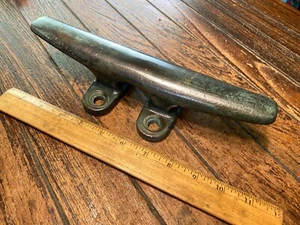 VINTAGE (ONE ONLY) CAST BRONZE 10 5/8" CLEAT OR DOOR HANDLE NICE PATINA! - Picture 1 of 11