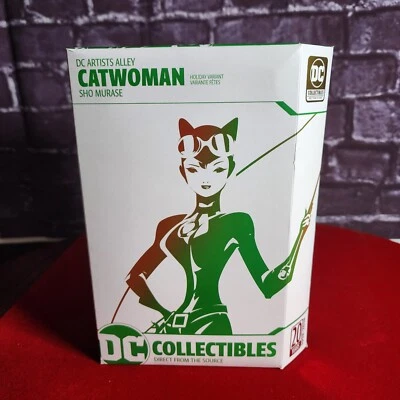 DC Comics - Artist Alley - Catwoman STATUE - SHO MURASE - Holiday Variant - Image 1 of 4