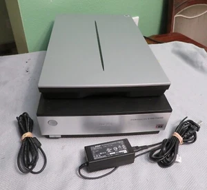 Epson Perfection V700 Photo Flatbed Dual Lens Scanner w/ Cables - Afbeelding 1 van 12