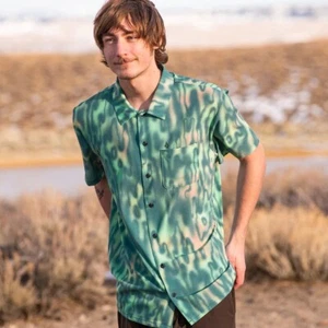 Volcom Ridgestone V.Co-Tech™ Short-Sleeve Button Up Shirt Mysto Green L NEW NWT - Picture 1 of 7
