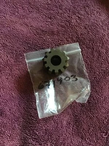 NOS Murray/Scotts Right Pinion Gear 671904MA - Picture 1 of 2