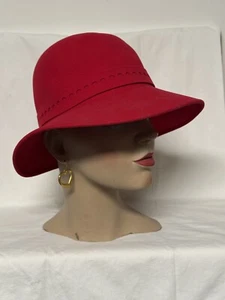 Hat   Vintage  Red Wool Felt    Wide  Brimmed  Banded  Great Style - Picture 1 of 7