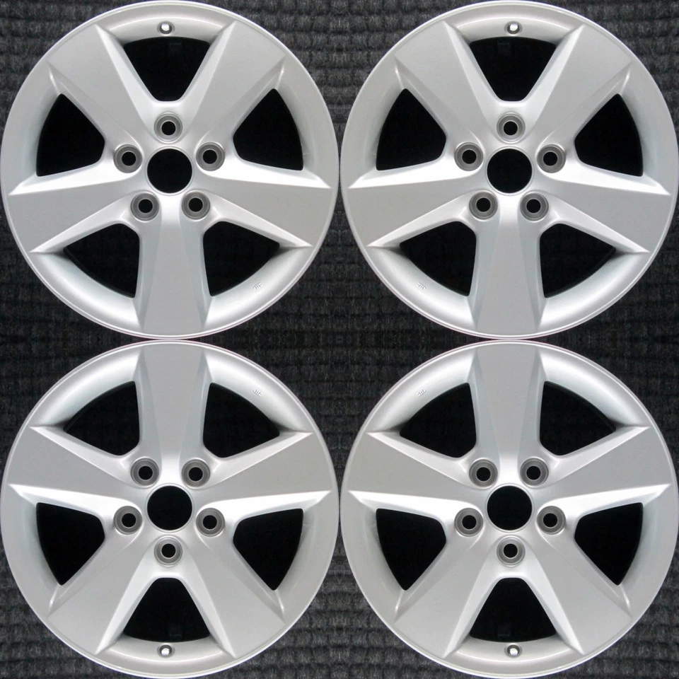 Toyota RAV4 Painted 16" OEM Wheel Set 2004 to 2006 - Image 1 of 1