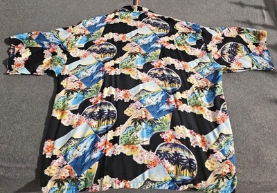Vintage  monzini hawaiian shirt Large Surfing Floral Beach  Foto 1 de 4