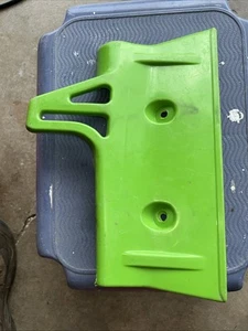 Green Radiator Shroud Fits Vintage Kawasaki KX60/80 84-03 Right - Picture 1 of 4