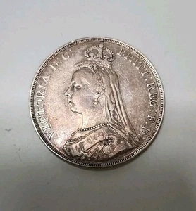 Great Britain 1890 Silver 1 Crown Coin KM#765 - Picture 1 of 2
