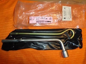 NOS OEM 1989 1990 1991 1992 GEO SPRINT TIRE JACK WRENCH SET GM 91173242 NEW - Picture 1 of 3