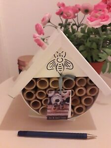 Cream Metal Bee And Insect House BNWT by Apple & Pears