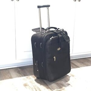 PATHFINDER 18" Rolling Carry On Luggage Weekender, 2-Wheels, Black, EUC