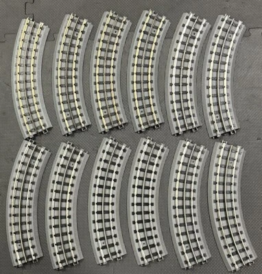M.T.H. ELECTRIC TRAINS O-31" CURVE TRACK O GAUGE 3-RAIL LOT OF 12 NOS - Image 1 of 4