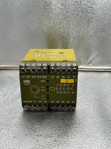 Pilz 474790/Sicherheitsschaltgeraet/ Pnozv 30S 24VDC 3S 1Ö / Good Condition - Picture 1 of 5