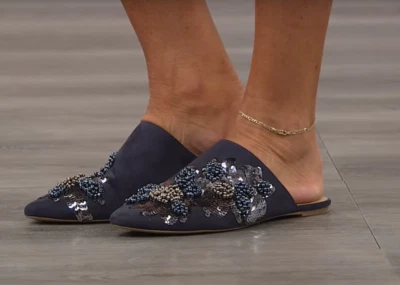 Charles by Charles David Women's Fickle Embellished Mule Navy 6 M - Изображение 1 из 4