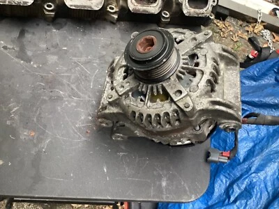 2008 Chrysler 300C Alternator 5.7 L - Image 1 of 4