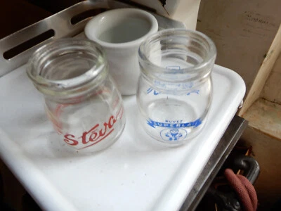 3 Pots Yaourt Anciens Céramique et verre Années 50 - Photo 1/4