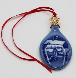 VINTAGE 1985 BING & GRONDAHL BLUE PORCELAIN TEARDROP ORNAMENT WITH BOX - Picture 1 of 4