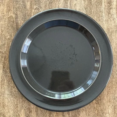 Plato de ensalada de postre Emile Henry de 8 pulgadas gris carbón hecho en Francia Foto 1 de 4