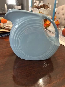 Fiestaware Fiesta Periwinkle Disc Large Blue Pitcher USA approx. 7”x8” - Picture 1 of 7