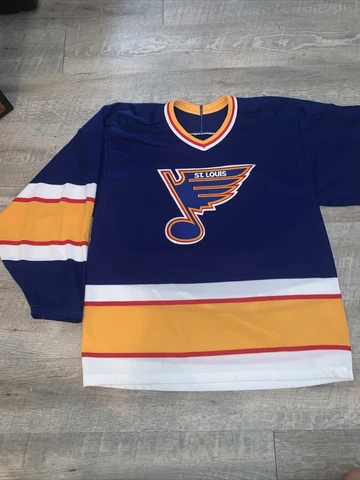 Vintage St Louis Blues CCM Jersey Size M Blue #11 Cover