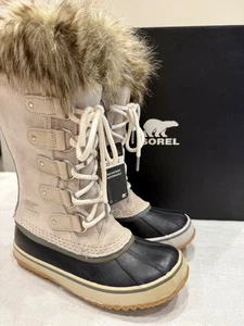 [New with Defects] Sorel Joan Of Arctic, Color Dark Stone/SeaSalt Size 6 - Picture 1 of 10