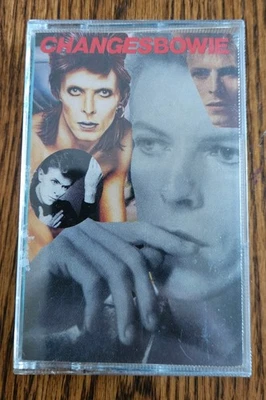 David Bowie - ChangesBowie - Cassette Tape RYKO vintage - Image 1 of 4