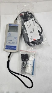 Milwaukee MW600 Polarographic Portable Dissolved Oxygen Meter - Picture 1 of 7