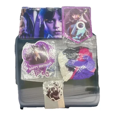 Kit de decoraciones de fiesta de cumpleaños Adams Family Wednesday. 5 piezas. {B}. Foto 1 de 4