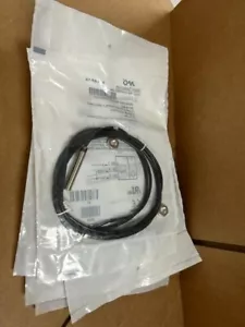 AE1-AP-1A Inductive proximity sensor, 8mm diameter, 10-30 VDC, 3-wire, PNP - Picture 1 of 2