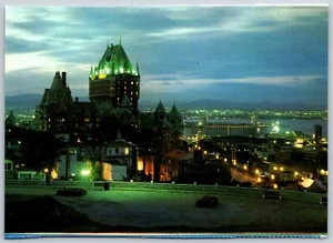 Quebec Que Nachtansicht Une Vue Nocturne De La Die Hauptstadt Postkarte - Bild 1 von 2