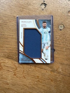 Parche Panini Immaculate Collection Lionel Messi 2020/50 jugadores usado Argentina - Imagen 1 de 2