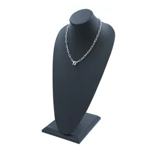 Expositor de collar alto de imitación de cuero negro - 18" H - Imagen 1 de 2